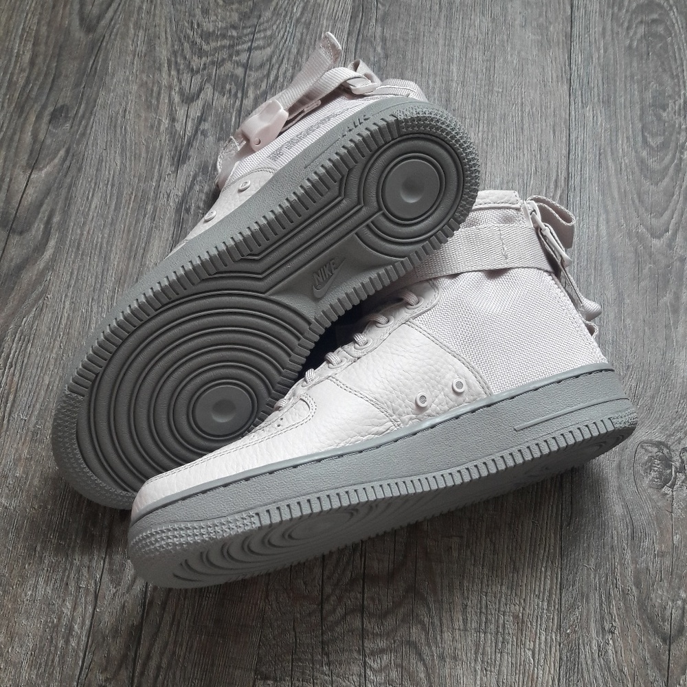 NEW Nike SF Air Force 1 Mid - Picture 4 of 8